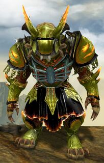 Armadura de templario lunático charr masculino frente.jpg